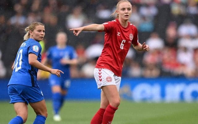 指揮官も時折間違える？一卵性双生児の代表2人を英紙が紹介、4月にはなでしこジャパンと対戦の可能性