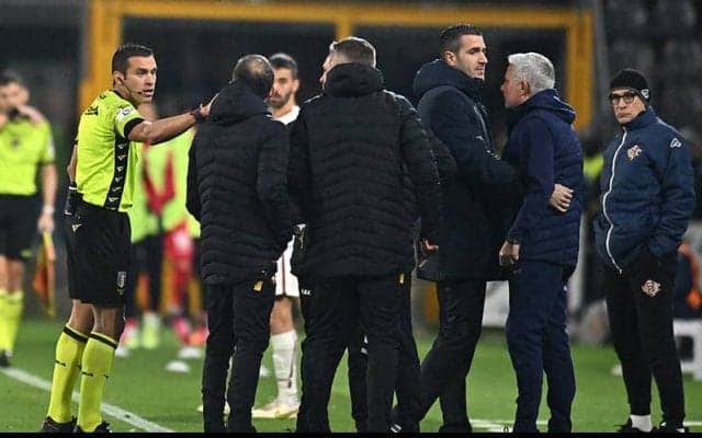 クレモネーゼ戦で審判罵倒のモウリーニョ監督に2試合のベンチ入り禁止処分