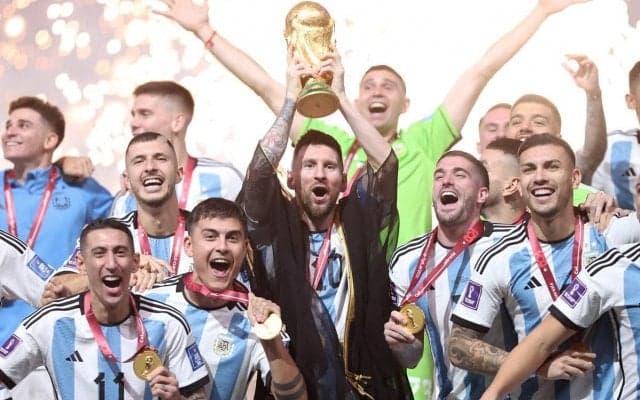 総額2800万円！W杯優勝のメッシがチーム全員に“純金のiPhone”をプレゼント「何か特別なものが欲しい」
