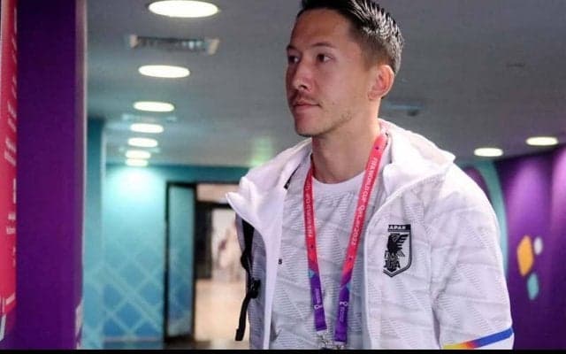 「いいパパやなぁ」シュミット・ダニエルが2人の娘とのオフショット披露「いい笑顔」「素敵です！」