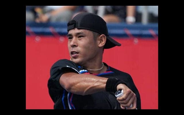  内田海智、好調18歳フィス撃破 