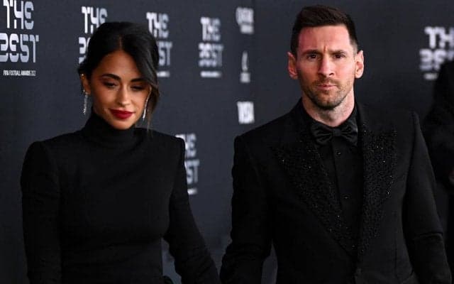 メッシの妻・アントネラさんの家族が経営するスーパーが銃撃される…メッシ宛のメッセージも現場にッシ