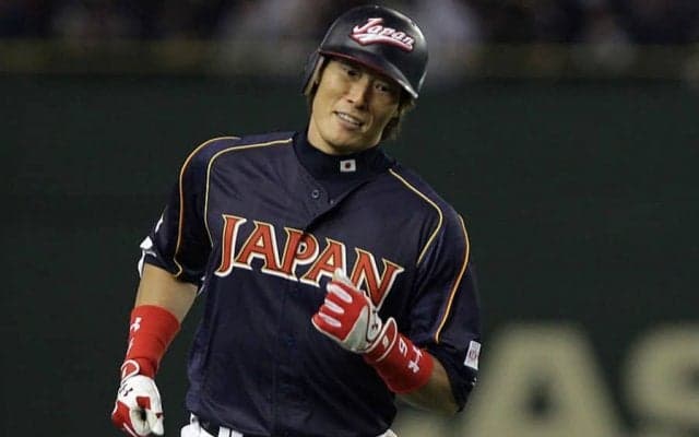 糸井の言葉に絶句「何してるんですか？」　這いつくばって進塁阻止…WBC名場面の舞台裏