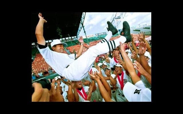 2001夏の甲子園優勝投手・近藤一樹が語る恩師 日大三高・小倉全由監督はセンバツで負けた日に「お前らなら全国でトップになれる」