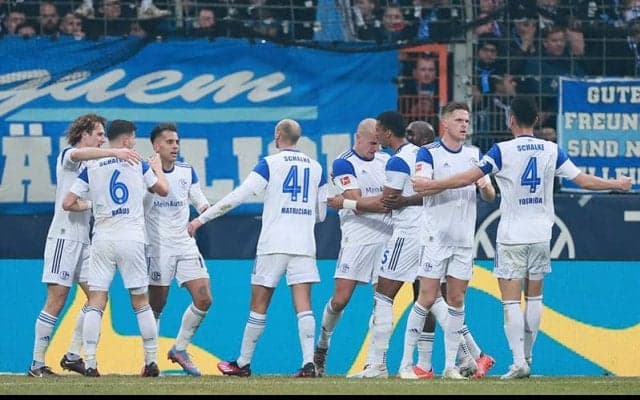 【ブンデスリーガ日本人選手】浅野vs吉田の裏天王山はシャルケに軍配！4連敗のボーフムは最下位に転落…