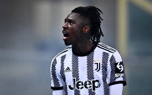 1点ビハインドで投入もたった40秒で一発退場…監督も苦言「彼はミスを犯した」