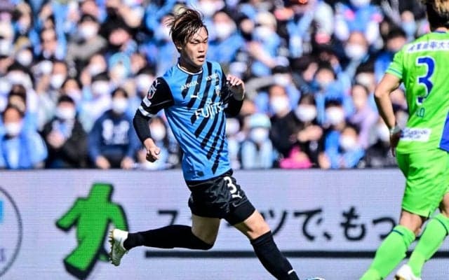 「よくボールに足当てたと思った」川崎DF大南の危機一髪「快足スライディング」動画に感謝の声！ 相手FWに追いつくスピードに、「本当速かった…」