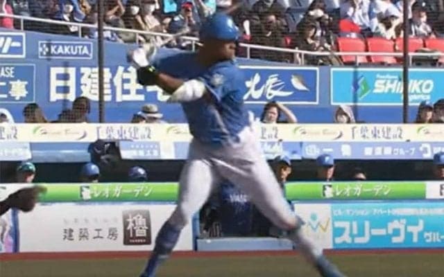 スタンド一直線…驚愕の弾道が「メジャーリーガー」　逆風切り裂く「パワー魅力的」