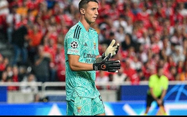 ベンフィカ、守護神ヴラチョディモスと2027年まで契約延長！