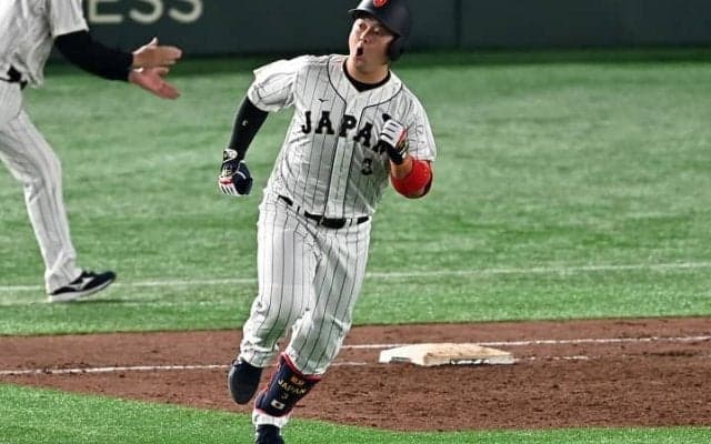 【侍ジャパン】ＷＢＣ「チーム１号」は牧秀悟！ライトスタンドへの一発に佐々木主浩氏は「彼らしい打撃」と“広角打法”を称賛