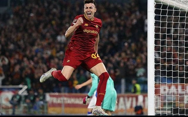 真骨頂発揮のローマがホームで先勝！　スタメン久保建英は見せ場作るも堅守攻略ならず《EL》