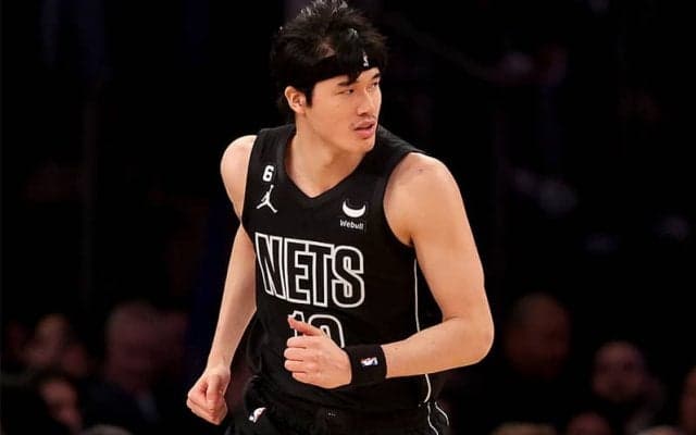 最大22点差から接戦に持ち込むもネッツがバックスに惜敗…渡邊雄太は4得点10リバウンド