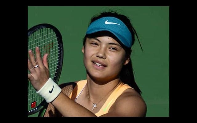  ラドゥカヌ 快勝で初戦突破  