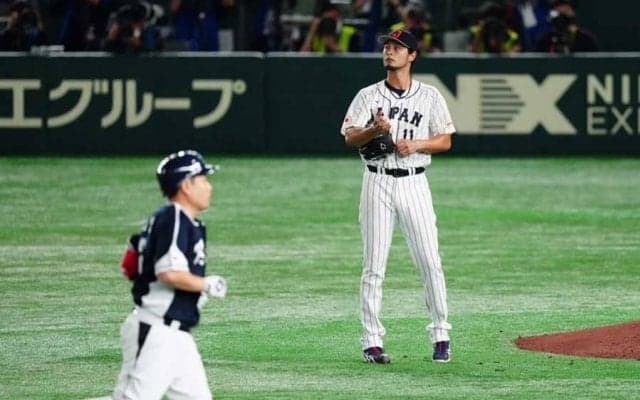 ダルビッシュ、先制2ラン被弾から3失点　村上が痛恨エラー…侍J劣勢に場内悲鳴