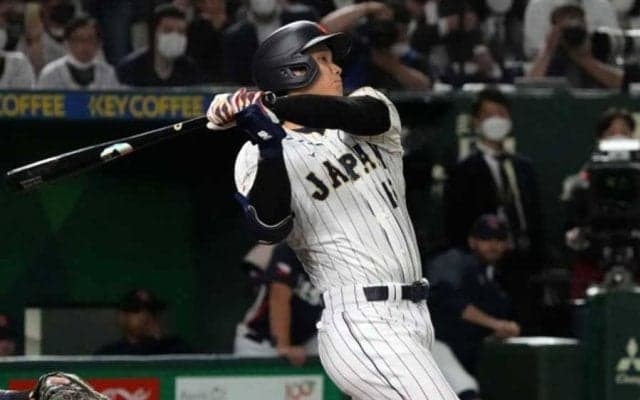 侍J、3連勝で1次R突破に王手　チェコに10得点圧勝…3試合で31得点の猛打爆発