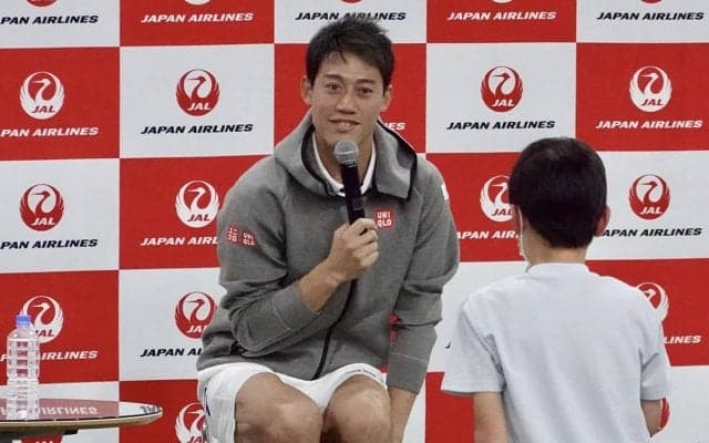錦織圭、小学生と交流し英気養う「早くコートに戻って試合をしたい」