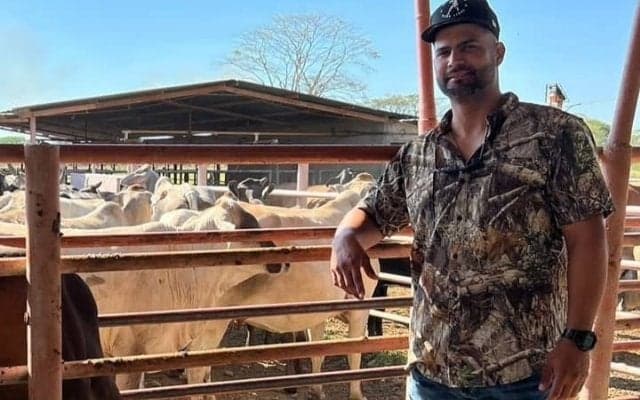 元西武のメヒアが侍ジャパンの元同僚にエール！「日本流の応援」や「NPB復帰」についても語る