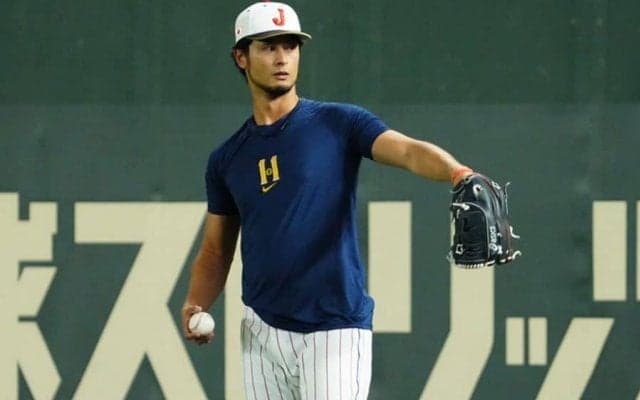 ダルビッシュ、試合前に即席“サイン会”　場内どよめき…終了後には大きな拍手