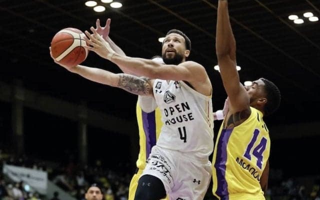 熱戦を制した群馬がSR渋谷にリベンジ…トレイ・ジョーンズが26得点とチームをけん引