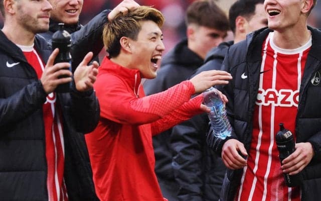 19試合ぶりゴールの堂安律が「ペッパーミル」パフォーマンス！ 劇的スライディングボレーで勝利に貢献、侍ジャパンにエール「頑張ってください」