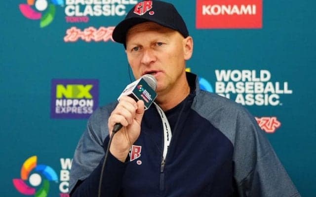 チェコ監督、日本での日々に最敬礼「親切にしてくださった」　3年後の“再会”約束