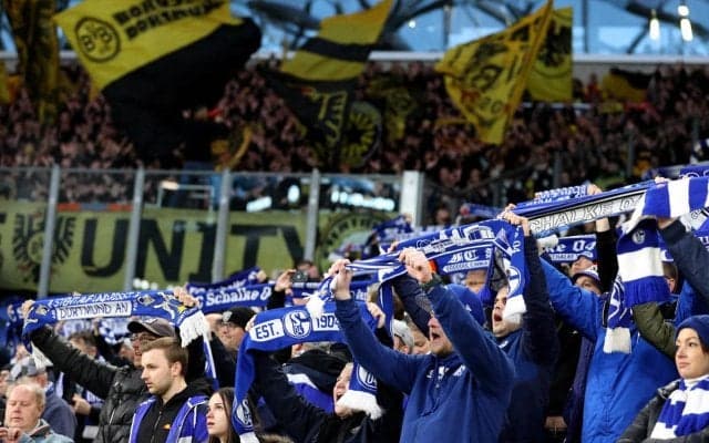 「今日も安定の可愛さ」「可愛さヤバい！」話題の美女サポ・SHONOさん、グッズ身につけドイツでダービー観戦「現地はずるい！」