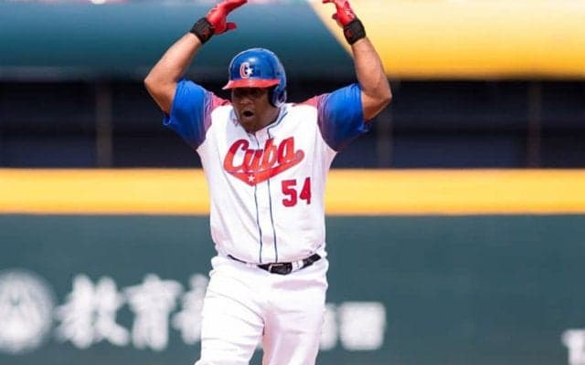 キューバ監督が日本野球に敬意「練習は正しい」　元鷹デスパイネ「いい試合見せたい」