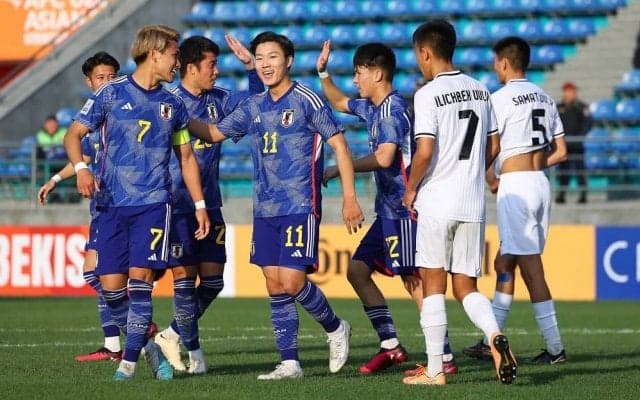 松木玖生ら新世代が見せた焦りのない「大人びた試合」【U-20日本代表の“W杯出場権獲得”の意義】(1)