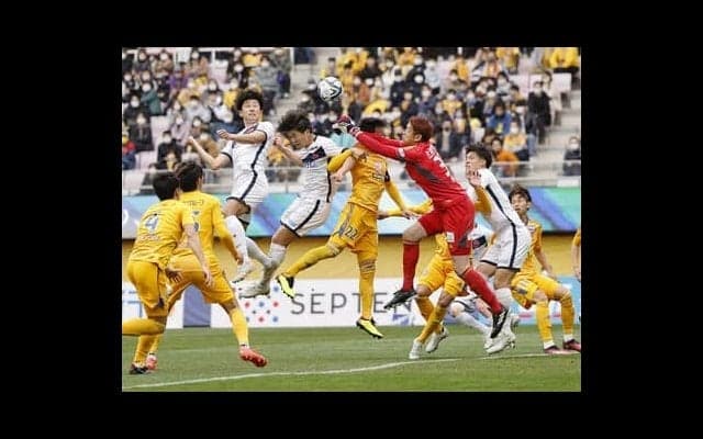 震災から12年──ベガルタ仙台vsいわきFCではいろいろな思いを背負った選手たちが「いつも以上の魂を込めて戦った」