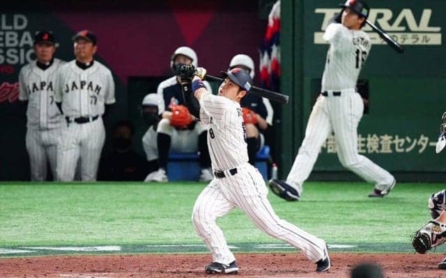 息ピッタリの大谷翔平と近藤健介に「鳥肌立った」　“シンクロスイング”にファン衝撃