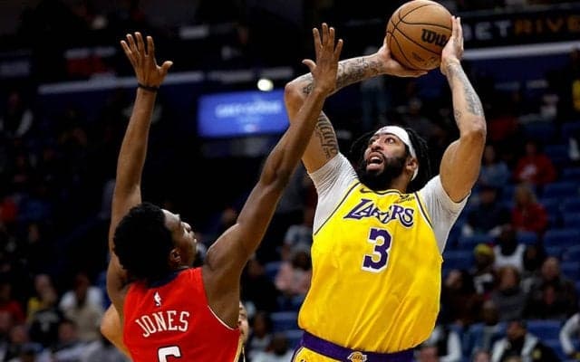 ペリカンズ戦でダブルダブルを披露したデイビス…16日のロケッツ戦は欠場が決定か