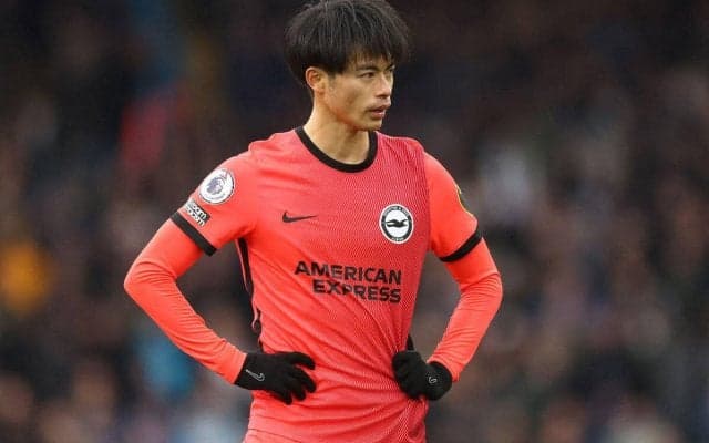 「ウェルベック決めてくれよぉ」三笘がノールックのヒールパスでチャンス演出！元英代表FWとの“完璧ワンツー”が反響「ミトマジック」