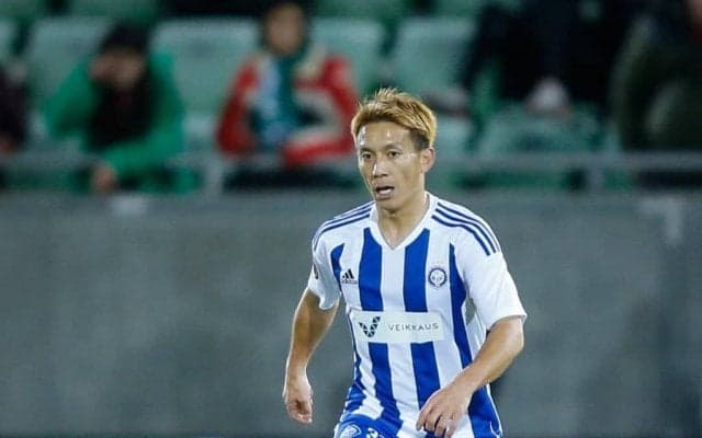 「-4℃の吹雪の中の練習試合」ヘルシンキMF田中亜土夢が「見るだけで凍えるプレー写真」公開！ ハーフタイムに行われる「除雪車ショー」も披露