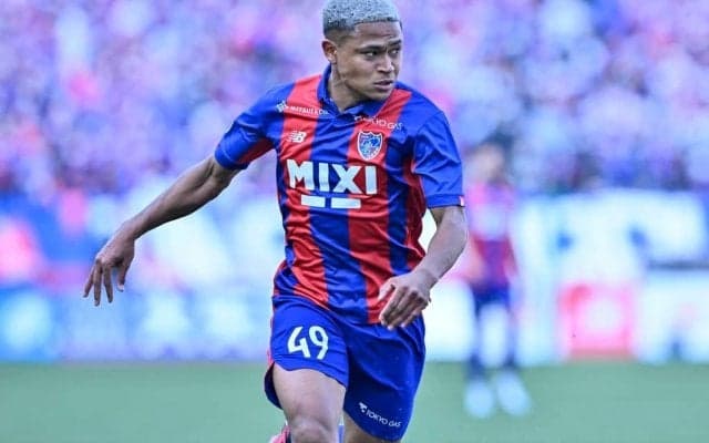 「これが次世代の左利きSBだ」日本代表初招集のDFバングーナガンデの「プレー集映像」をFC東京が迅速公開！ 好プレーと共に注目されたのはまさかの表情だった