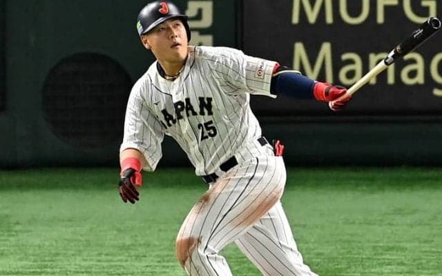 侍ジャパン、岡本和真の”会心３ラン”に米記者も興奮！「東京ドームが揺れている」【WBC】