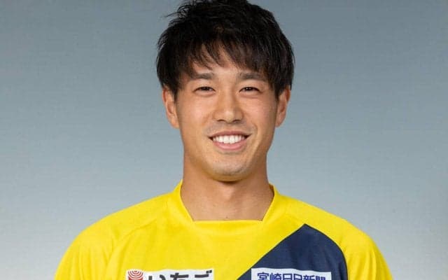 J3宮崎の大卒ルーキーGK青木心が練習中に負傷、右足関節捻挫で全治2週間