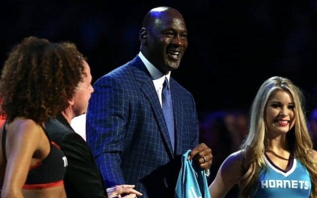 マイケル・ジョーダンがホーネッツ売却の交渉中…13年間のオーナー経営に終止符か？