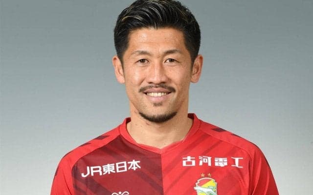 千葉GK新井章太が卒園式の息子とツーショット公開！園長先生の金言、不安なコロナ禍経ての晴天式にも感慨