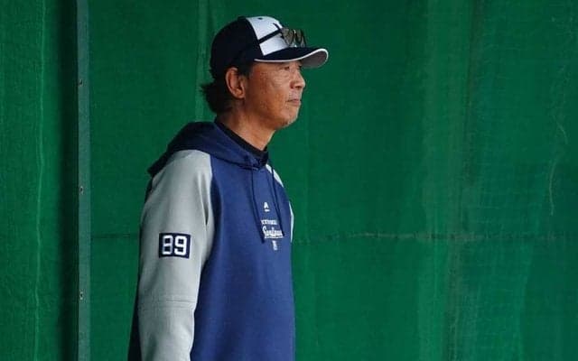 伊藤智仁コーチが引き立てるヤクルト投手陣　専門家が見る“充実の春”の舞台裏