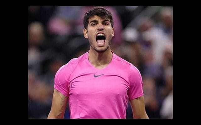  アルカラス シナー撃破でV王手 