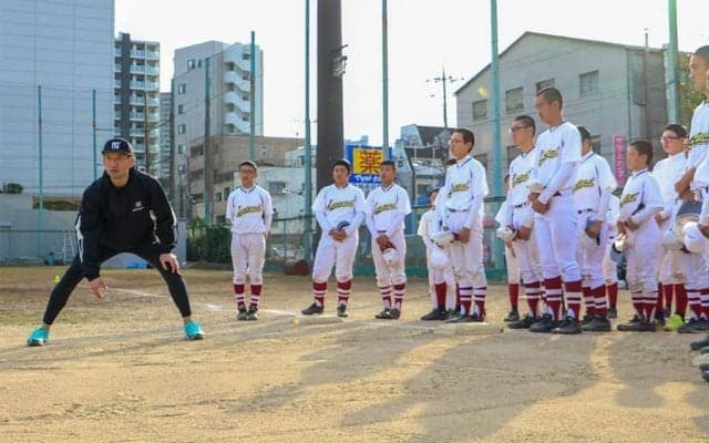 盗塁の成功率を上げる“リード”　プロも実践…牽制死を避ける重心のかけ方