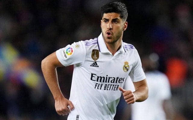 「泣きそうになった」ゴールは取り消しもレアル・マドリーのアセンシオがクラブに忠誠誓う仕草！“禁断の移籍”噂も「バルサ移籍はなさそう」