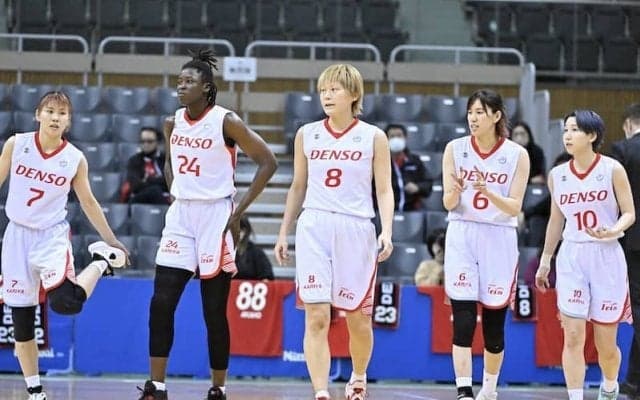 デンソーがトヨタ自動車との首位攻防戦に連勝…ENEOSはトヨタ紡織を撃破／Wリーグ第13節