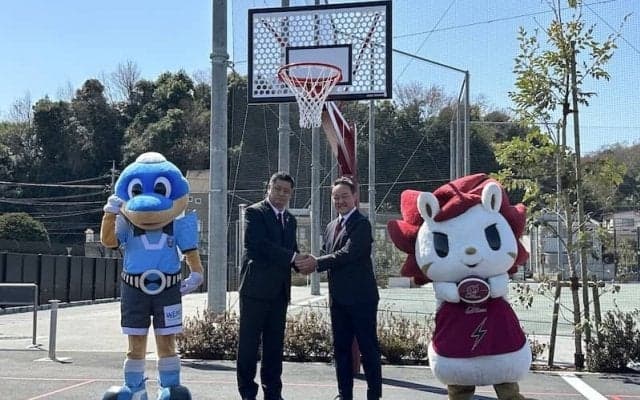 川崎ブレイブサンダースが『＆ONE ASSIST』で積み立てた費用でジュニア用ゴールを設置