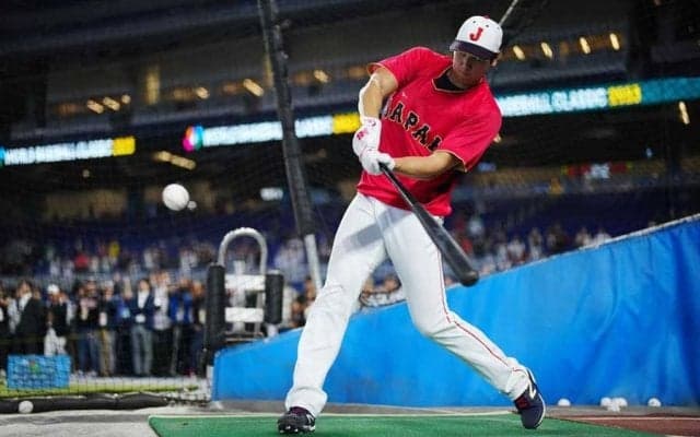 大谷翔平は「ボールを粉砕した」　衝撃スイングにジョーンズ氏「打球が可哀想」