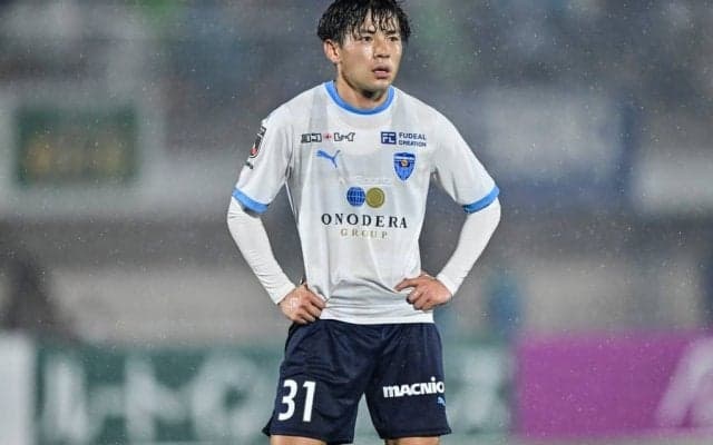 「ジョジョ立ち」「クセが強すぎ」横浜FC選手による似顔絵選手権に「今回レベルが高い」の声も、視線を集めたのは24歳新加入MF！ オリジナリティあふれる筆力披露