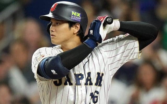 大谷翔平、右中間二塁打で雄叫び　逆転へ望みつなぐ気迫の打撃、塁上でチーム鼓舞