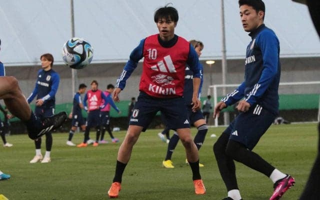 「チームの中心と思われる活躍を」結果を残して代表合流の三笘薫、最近の好調ぶりは「チームの恩恵」