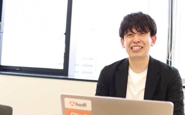 駒大サッカー部から工場、旅館、指導者…転職の末に辿りついた『Hudl』という挑戦の場【PR】