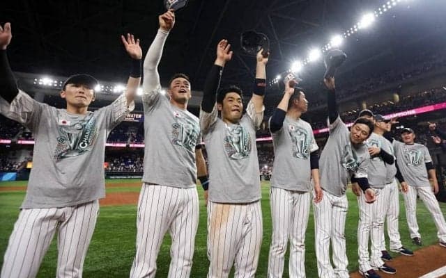 「ダグアウトの清潔さに驚嘆」侍ジャパンの”綺麗なベンチ”に米感動！日本の礼節に「多くを学べた」